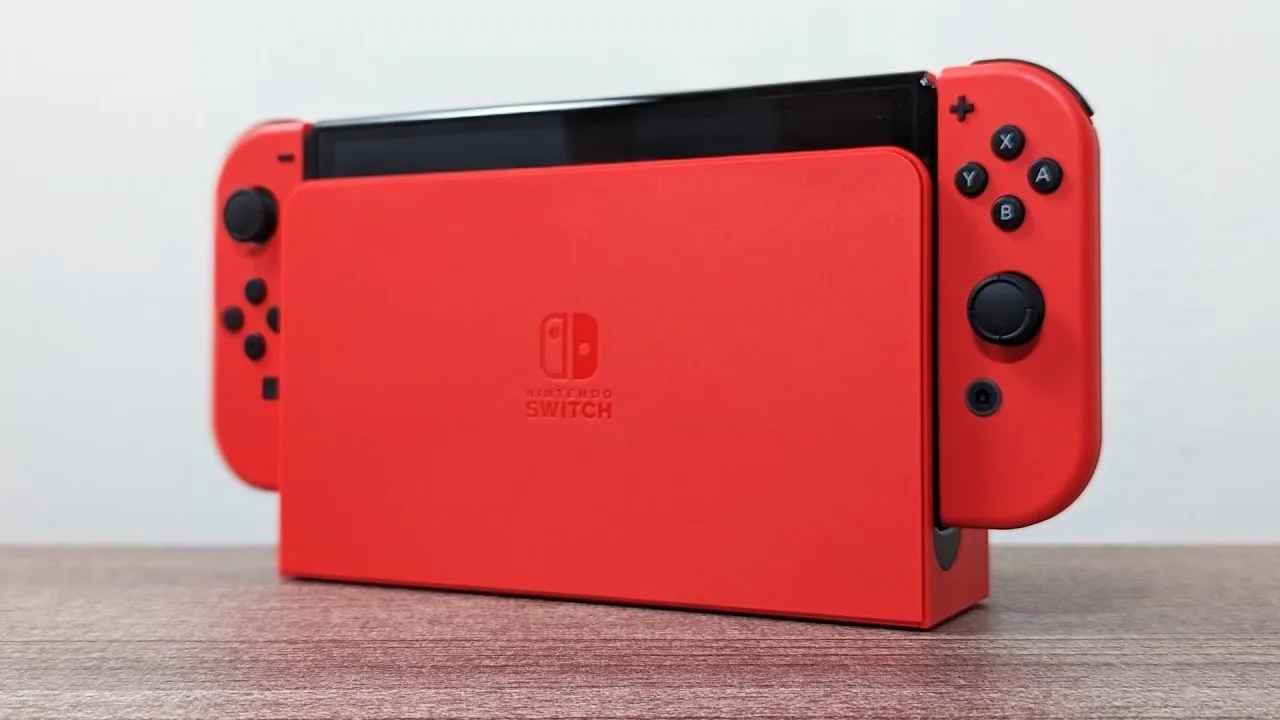 Прошитая Nintendo Switch OLED Mario Edition — Ракурс 6 Прошитая Nintendo Switch OLED Mario Edition — Фото 6 в Gameshop24